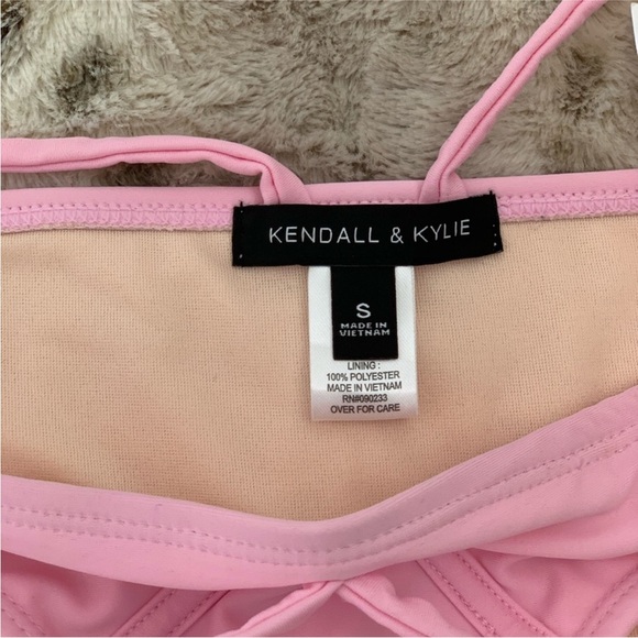 Pink bathing suit - Picture 5 of 5